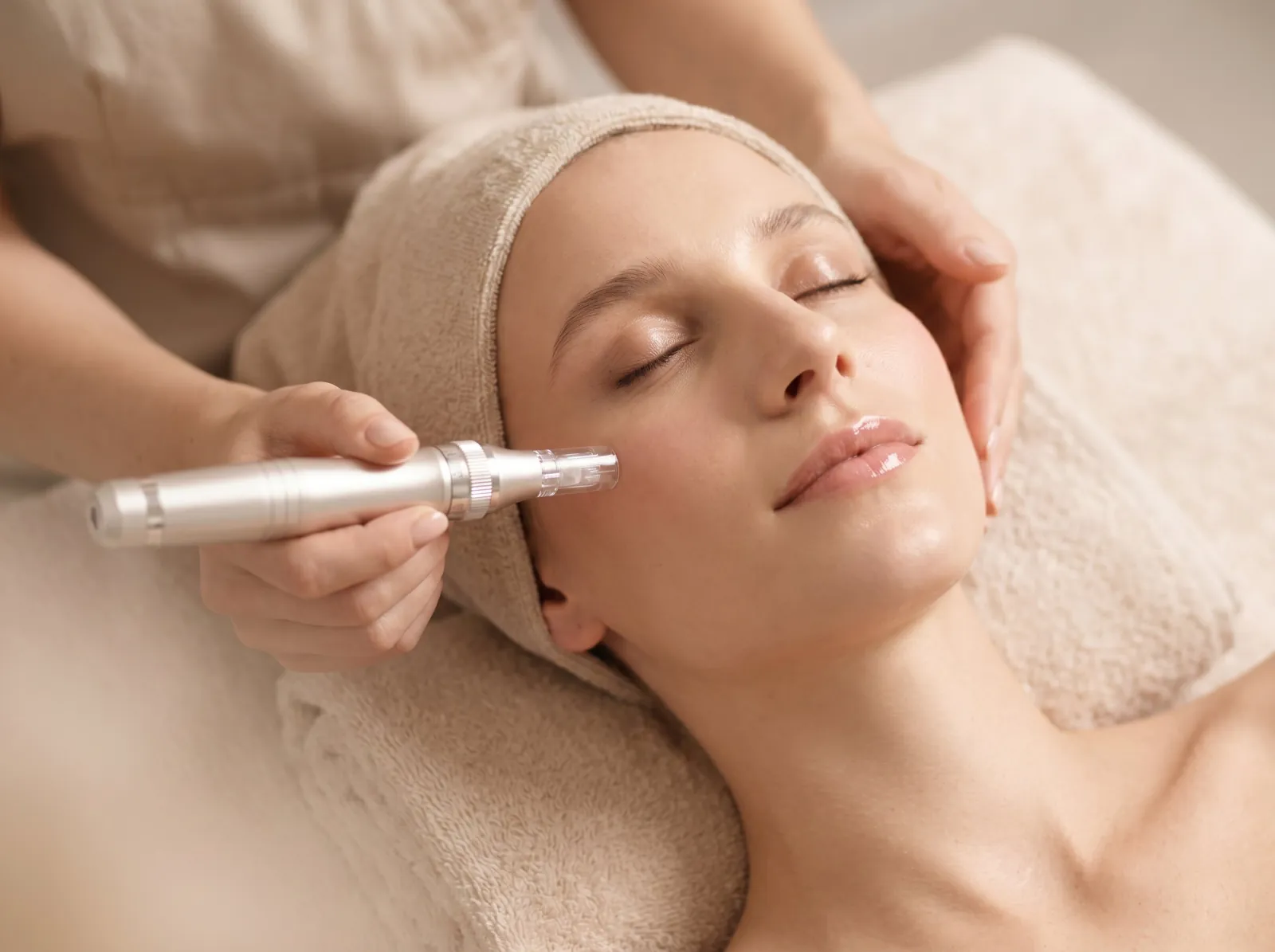 Microneedling-Behandlung im Kosmetikinstitut Beauty Boulevard in Frankenthal